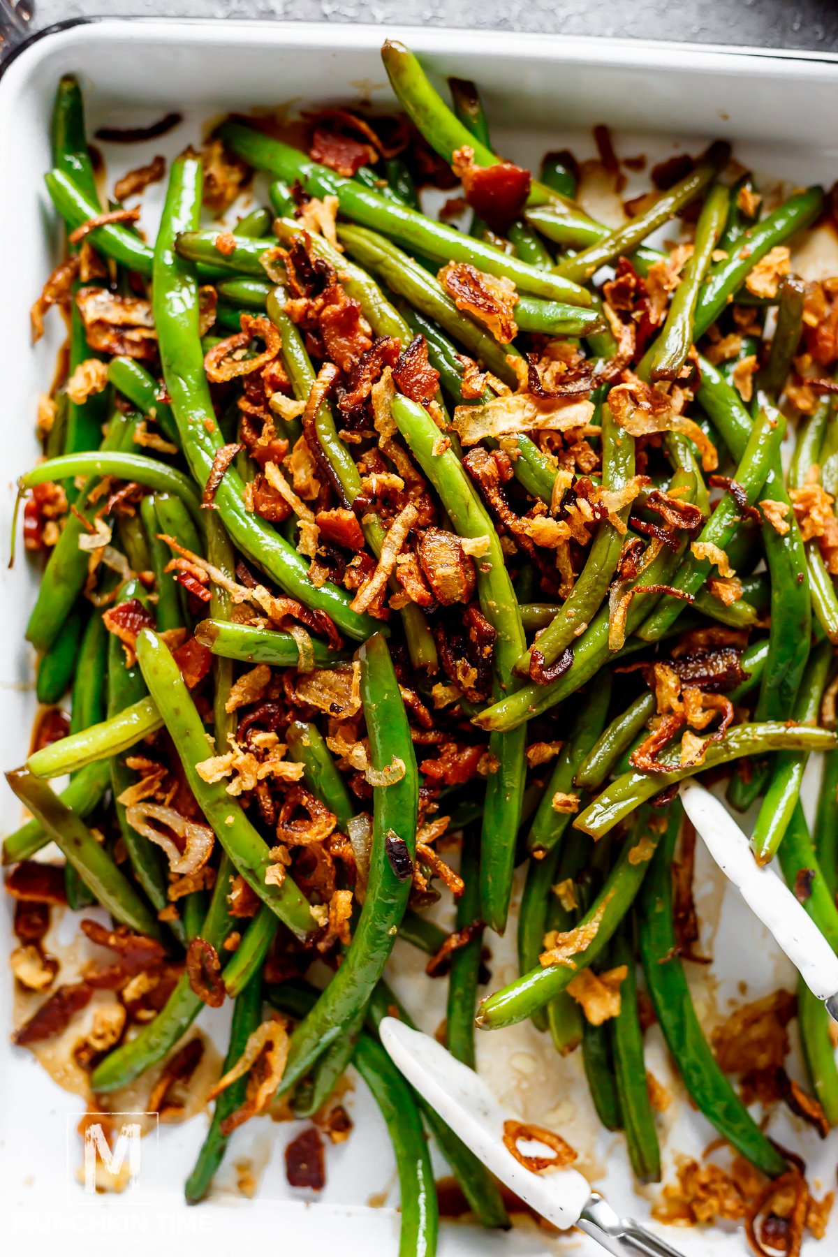 fresh green beans with bacon