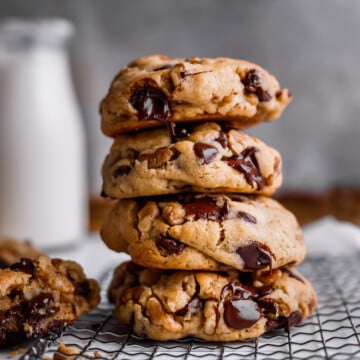 Best Giant Chocolate Chip Cookie