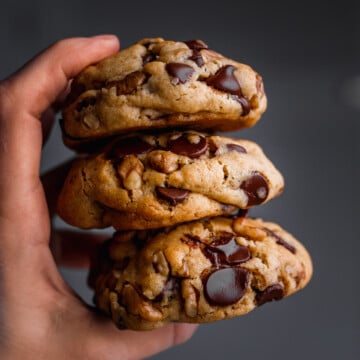 Huge Chocolate Chip Cookie