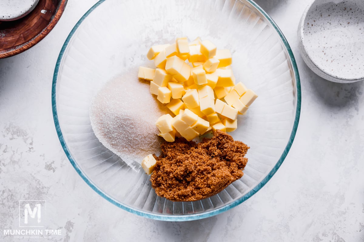 How to Make a Giant Chocolate Chip Cookie