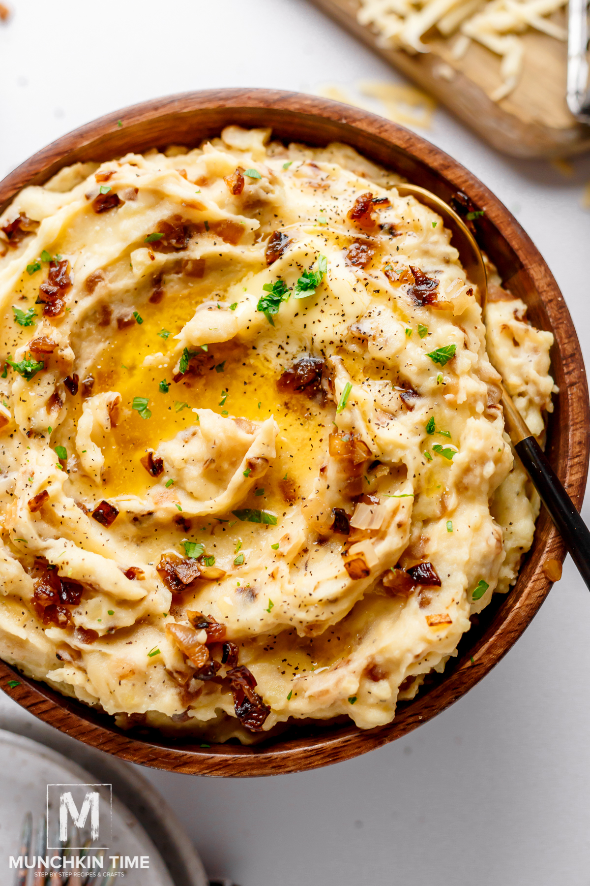 How to Make Cheesy Mashed Potatoes with Caramelized Onion