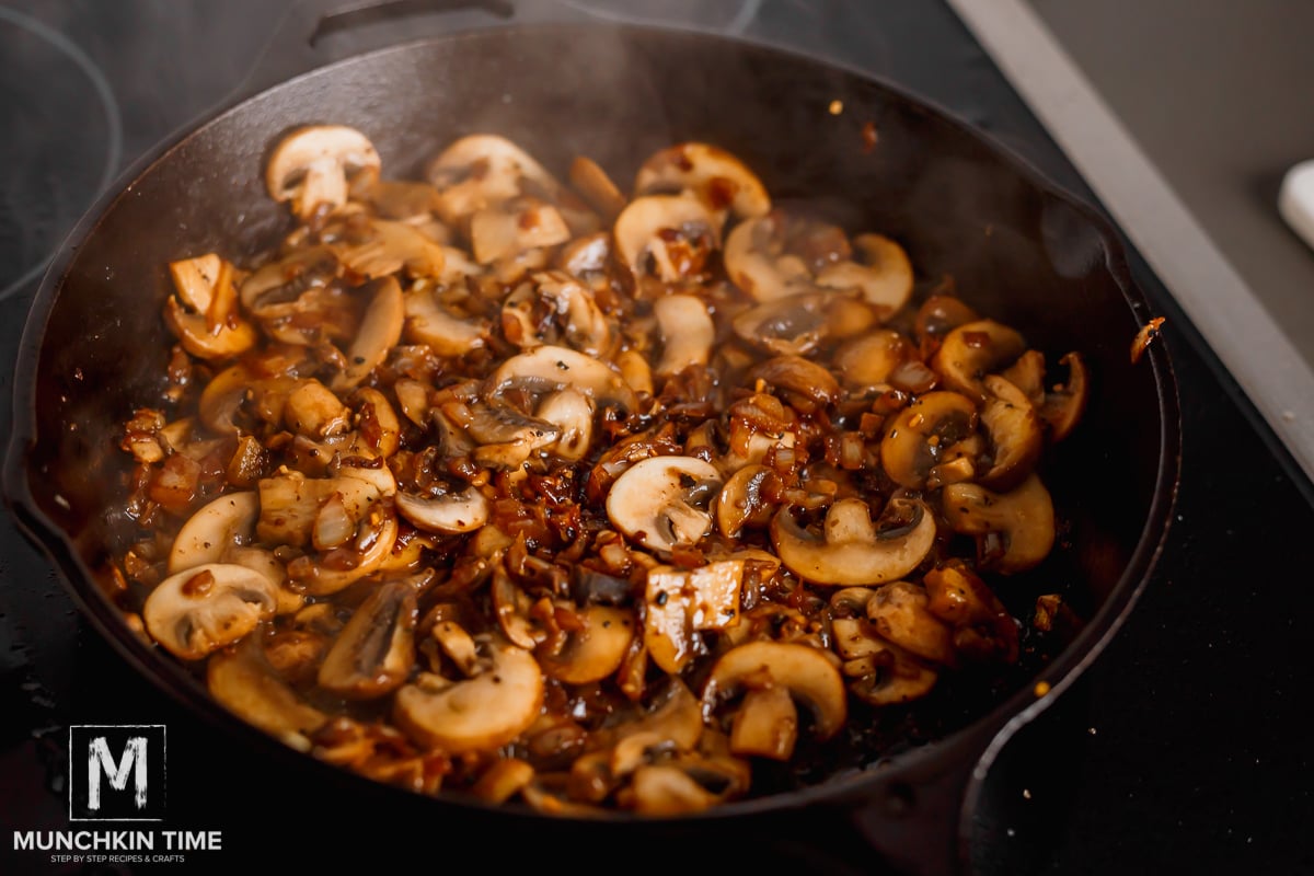 Caramelized Onion with mushrooms and seasoning