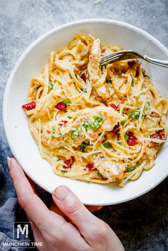 The Best Creamy Chicken Pasta - Munchkin Time