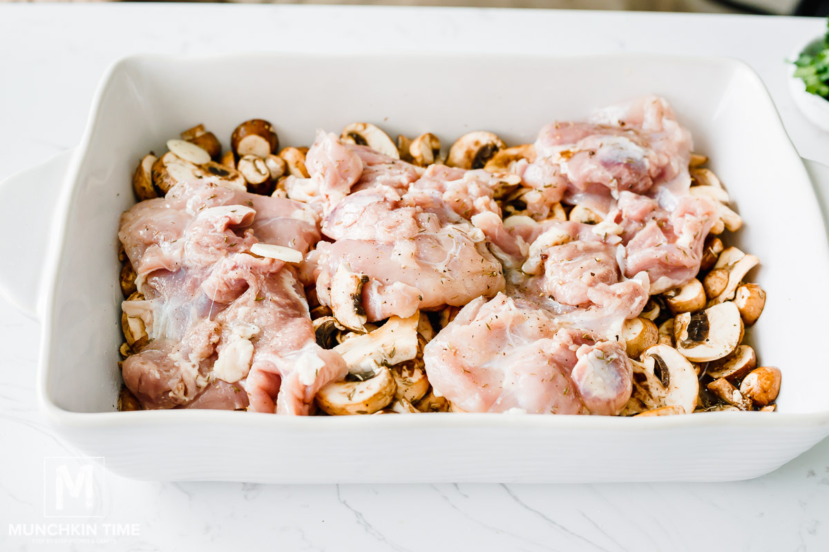How to Bake Chicken Thighs with Mushrooms