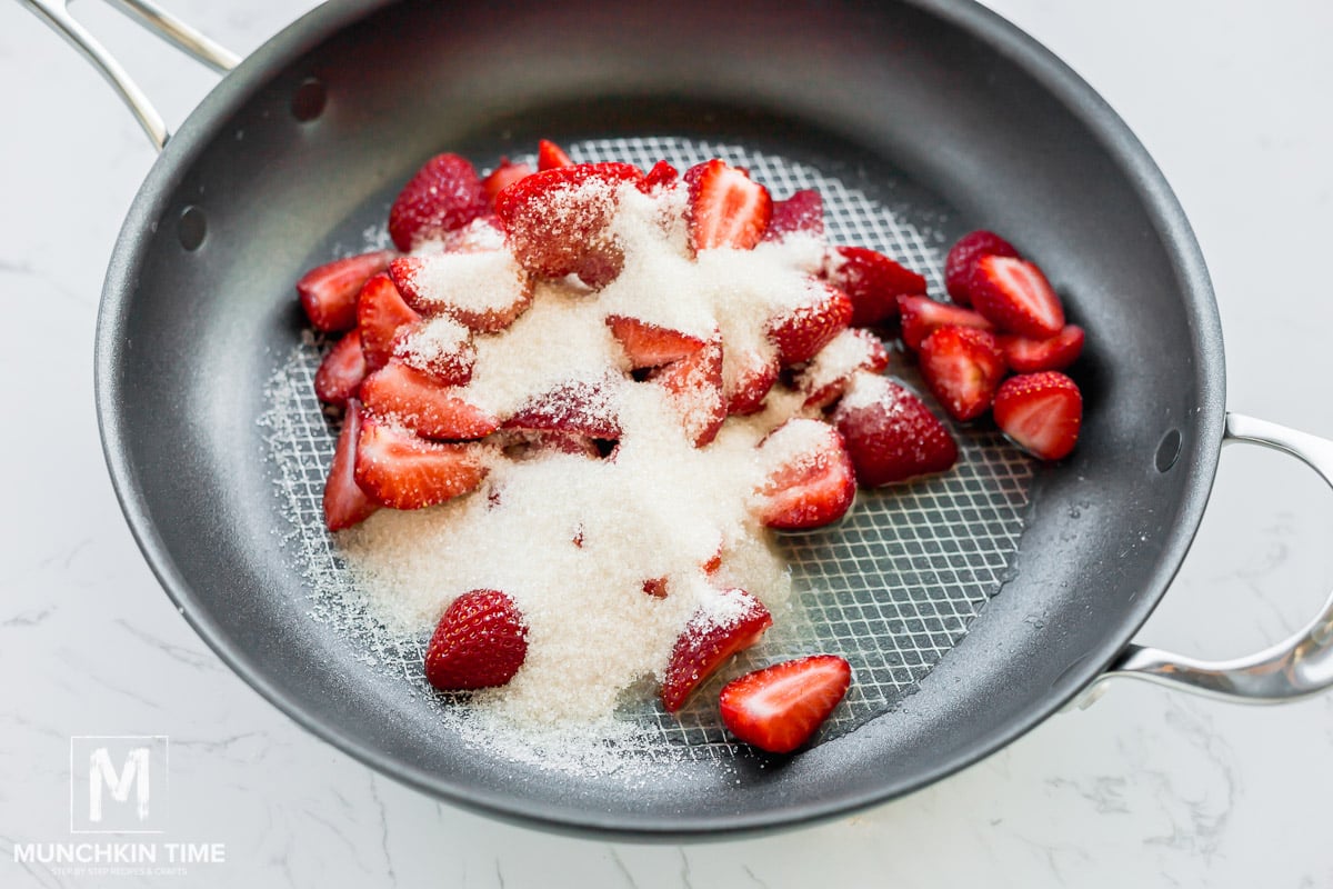 How to Make Strawberry Topping for Cheesecake