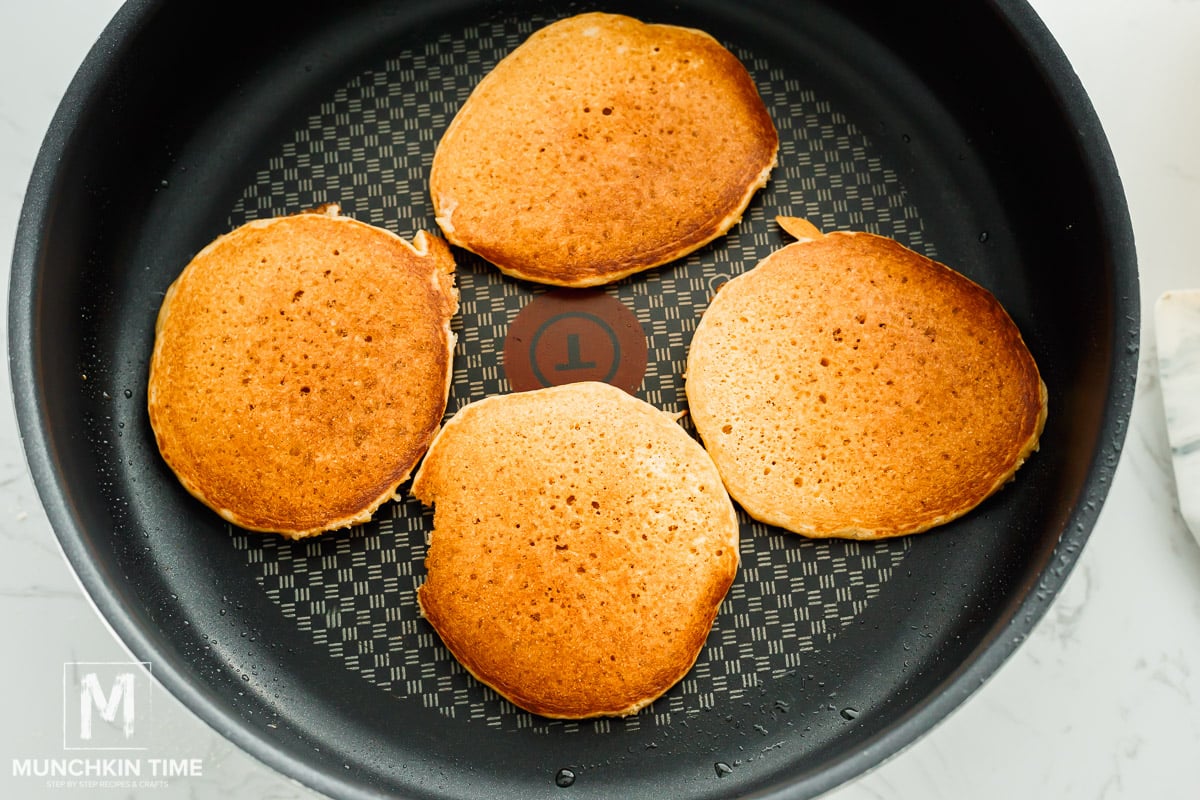 How to Make Einkorn Buttermilk Pancakes