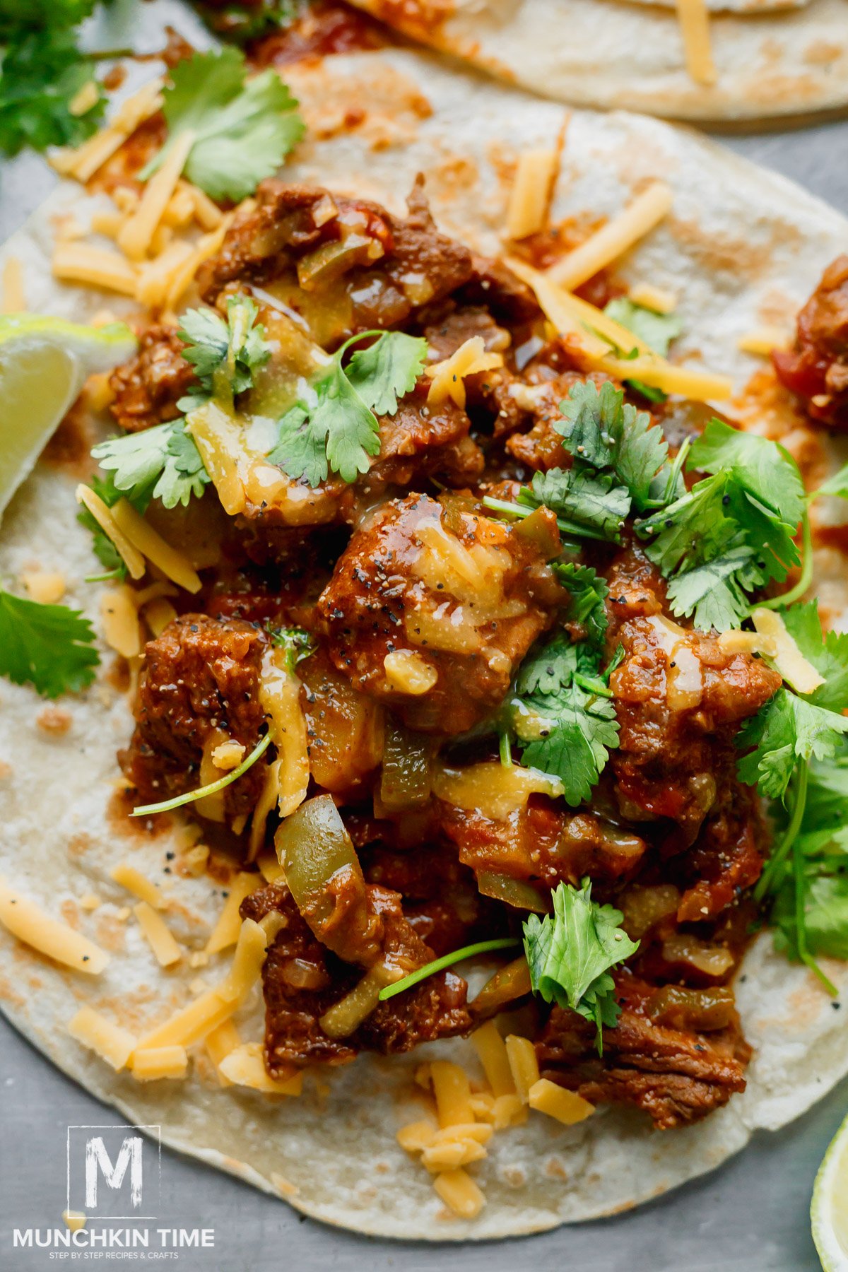 carne guisada tacos