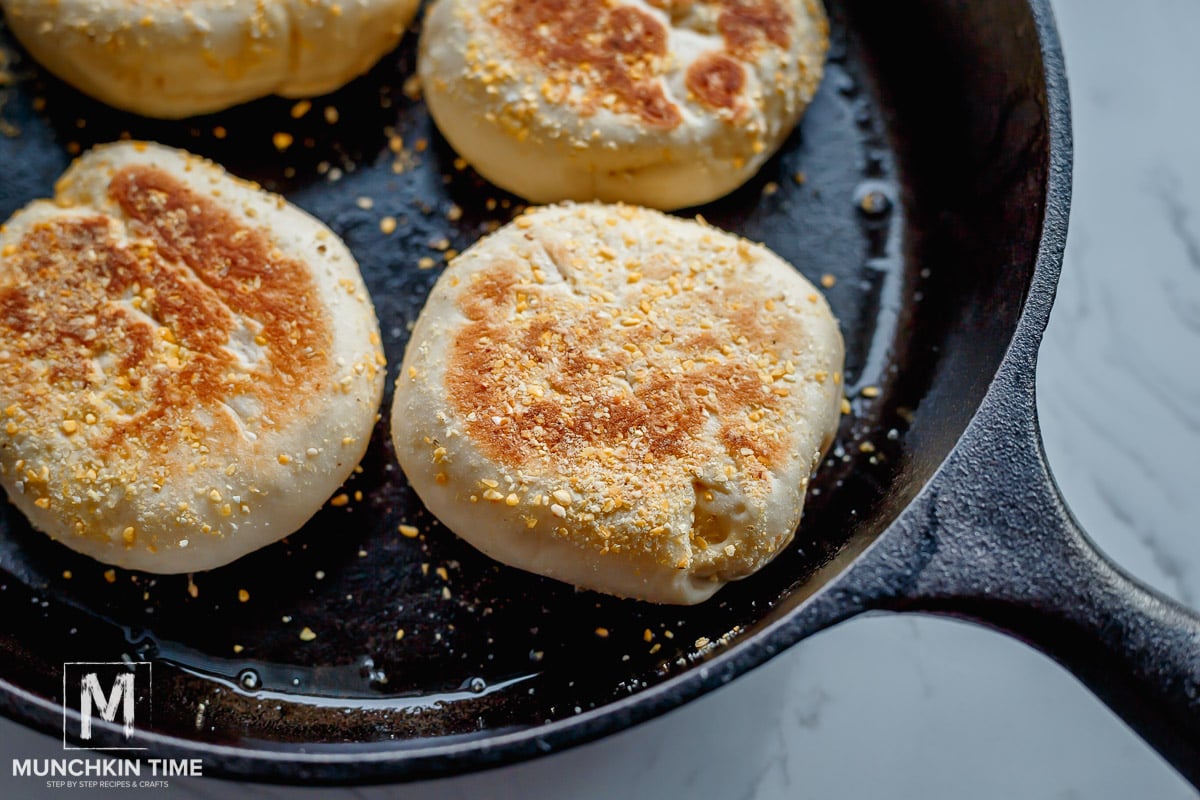 cooking muffins on the skillet