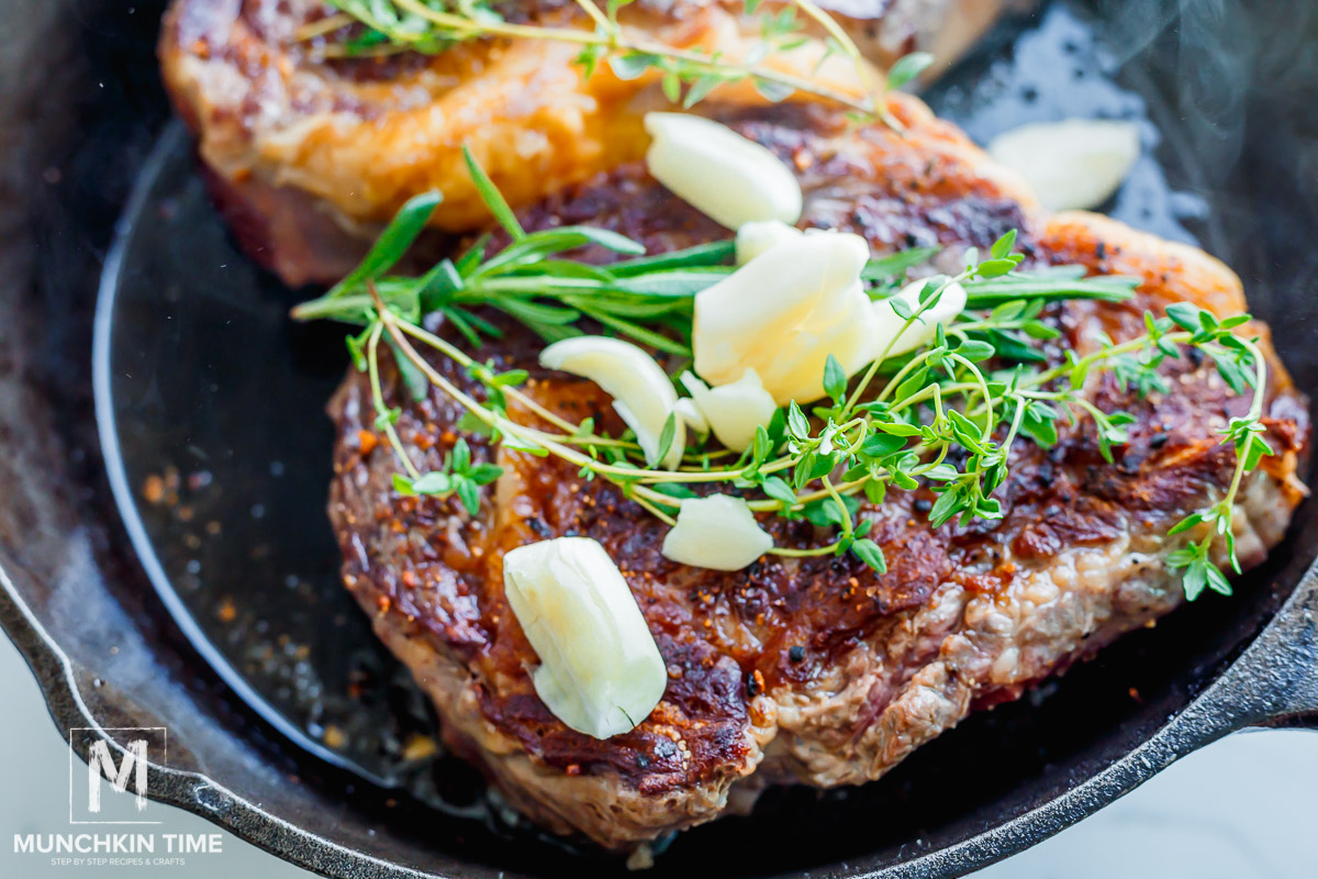 How to Cook Ribeye Steak in the Oven