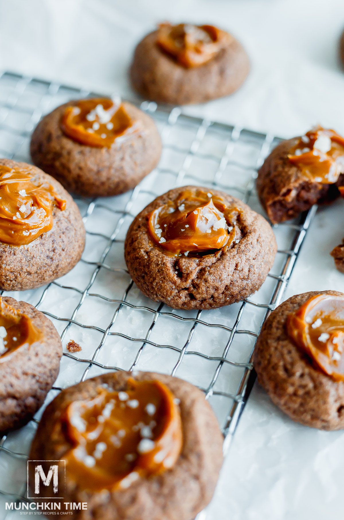 Chocolate Thumbprints Cookies with dulche de leche