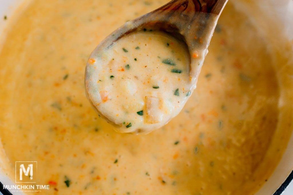 Easy Creamy Potato Soup (VIDEO) - Munchkin Time