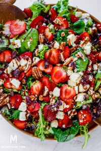 Spinach Strawberry Salad with Pecans