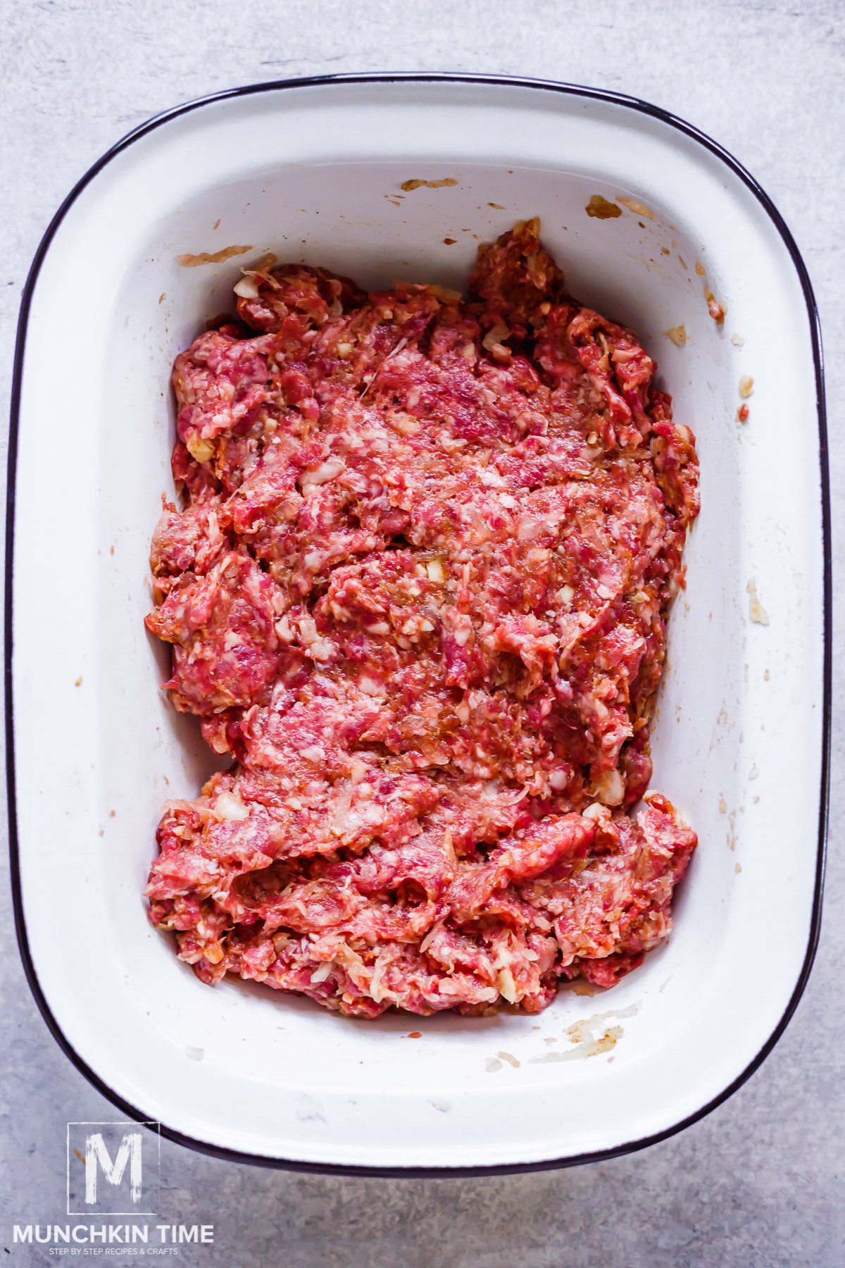 Mixed meat with spices.