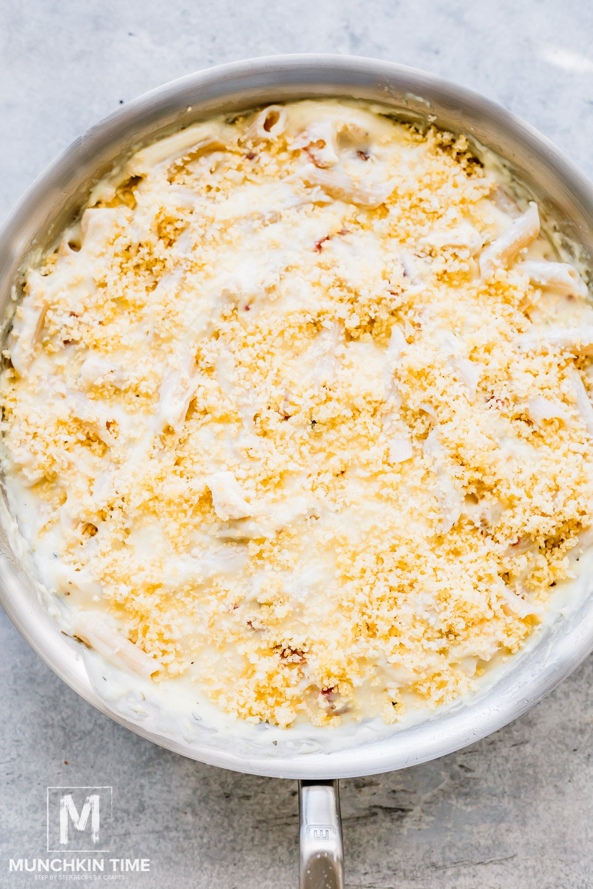 breadcrumbs added to the top of mac and cheese.