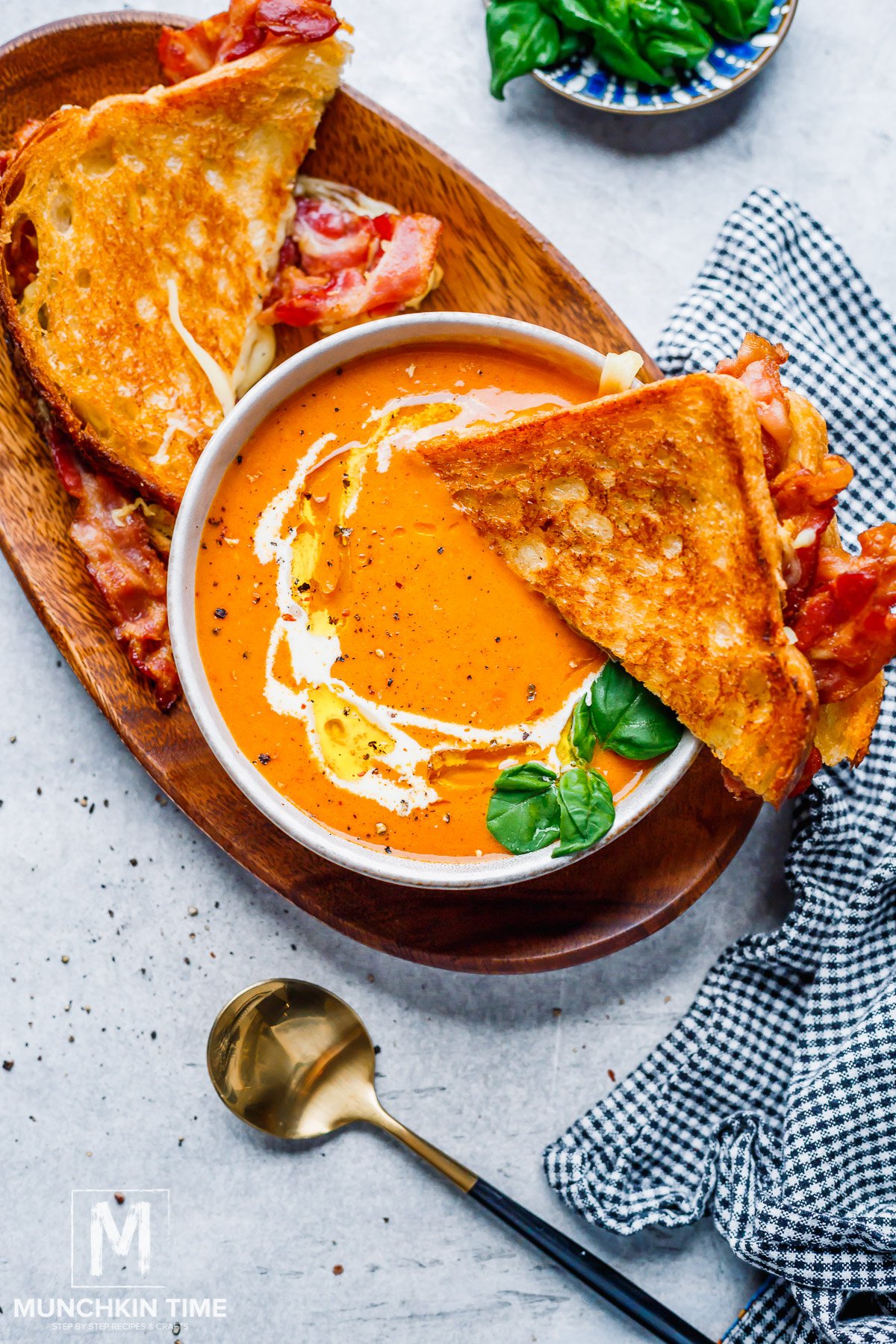 Creamy Tomato Bisque Soup