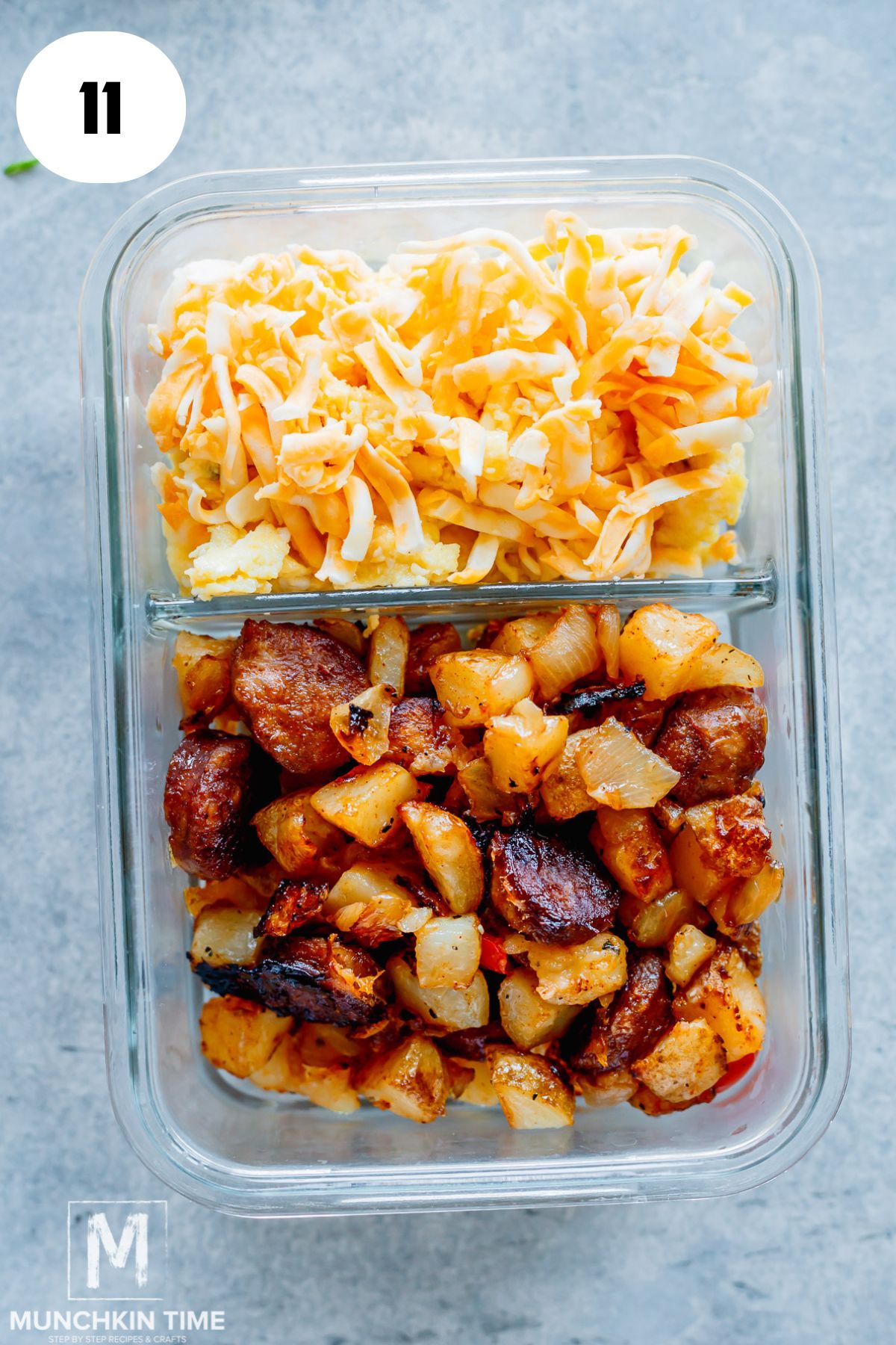 Easy high protein breakfast bowl meal prep in glass container.