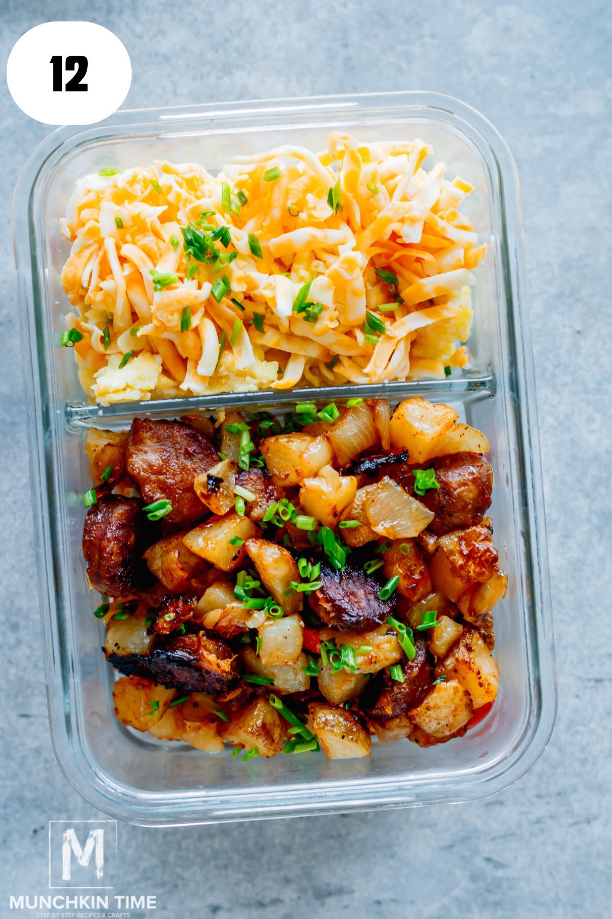 Easy high protein breakfast bowl meal prep in glass container.
