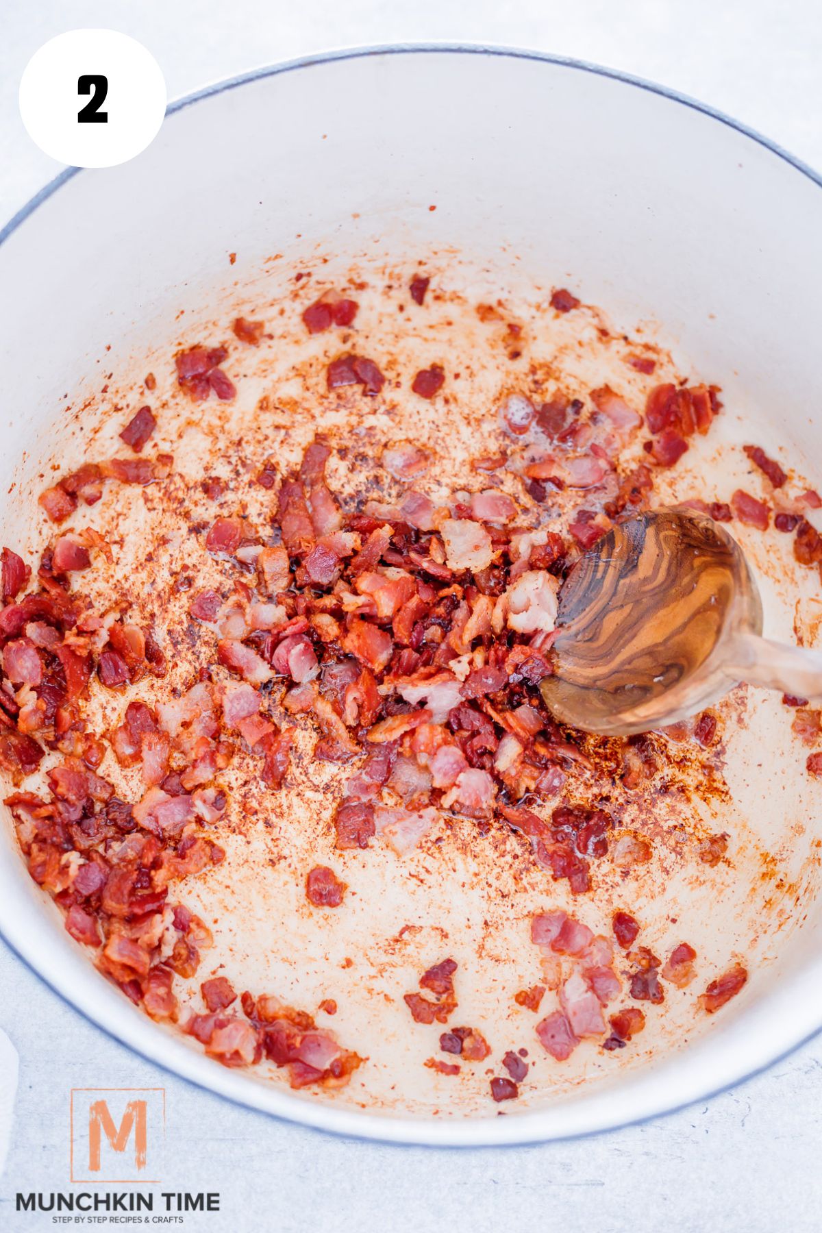 cooked bacon in dutch oven.