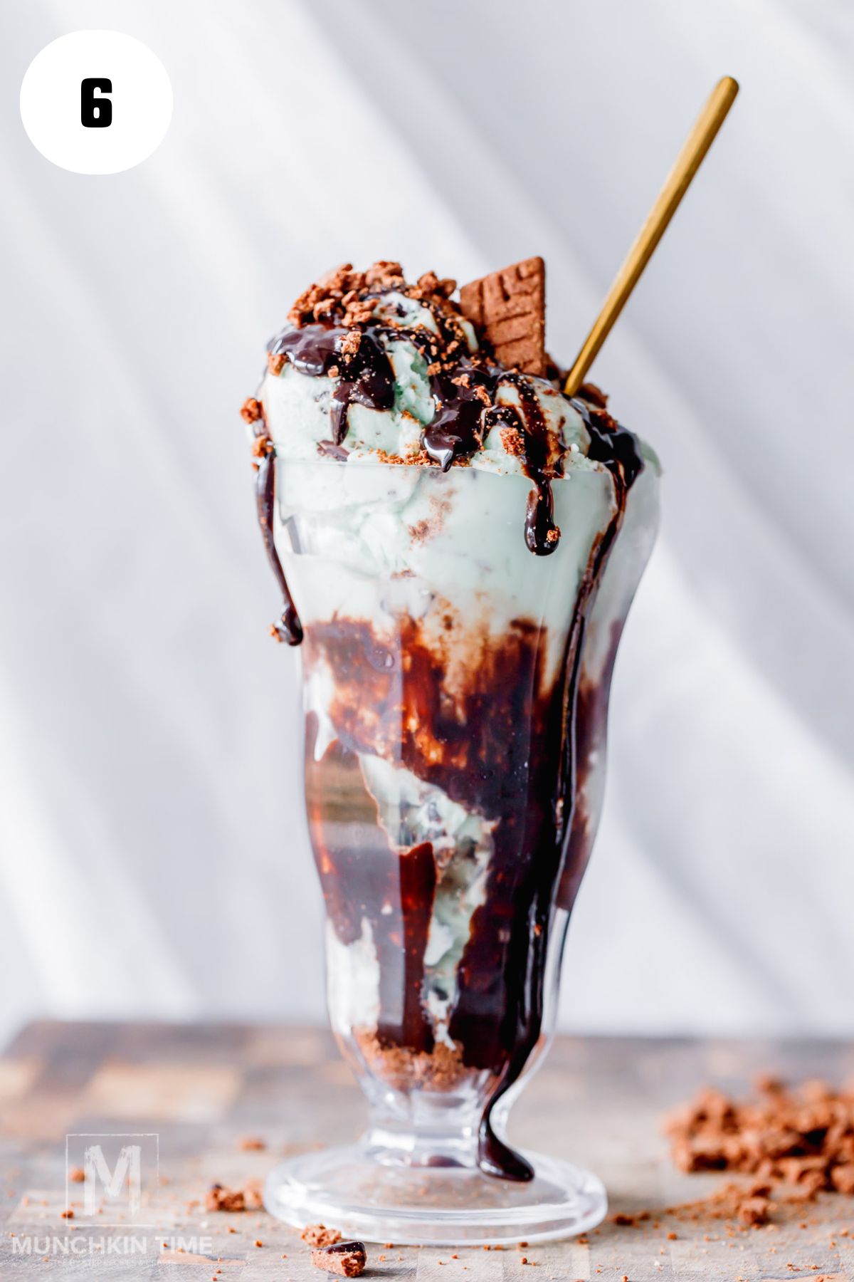 Copycat Costco Double Chocolate Mint Sundae