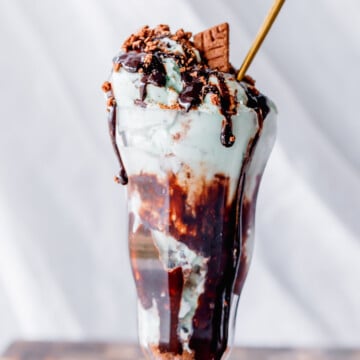 Copycat Costco Double Chocolate Mint Sundae