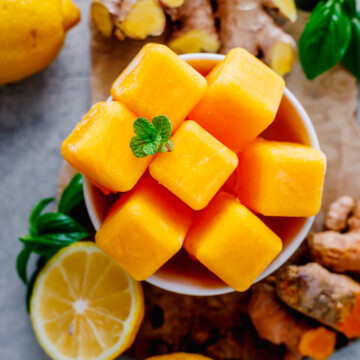Lemon ginger ice cubes with fresh lemon, ginger and turmeric